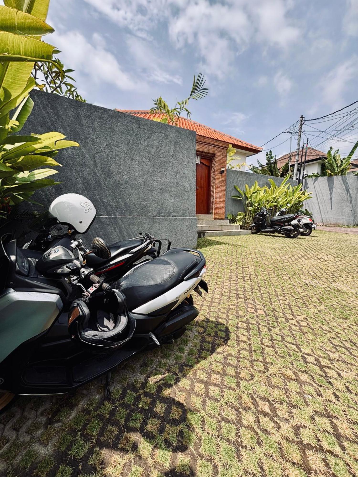 Kampana Homestay Uluwatu Exteriér fotografie